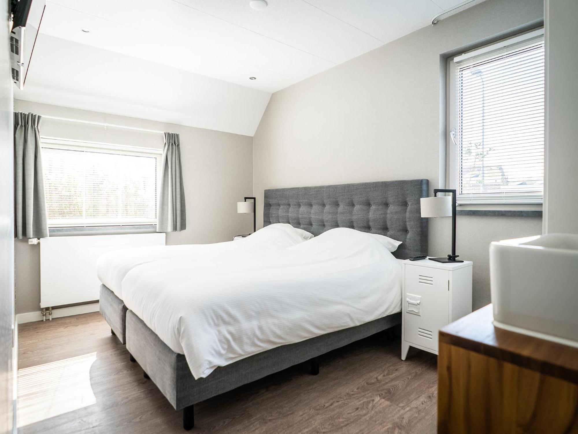 Spacious Bungalow In The Cosy Village デ・カクスドルプ エクステリア 写真