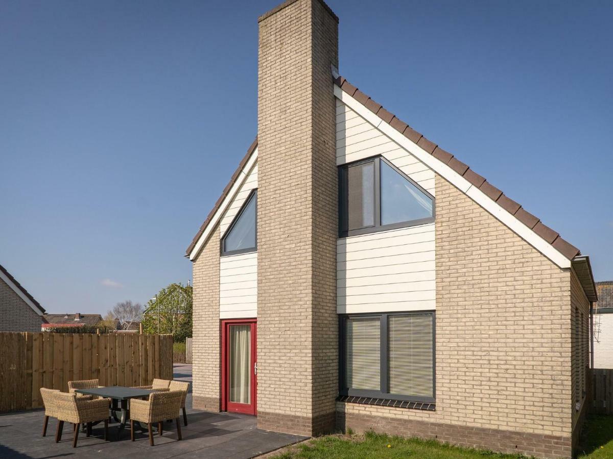 Spacious Bungalow In The Cosy Village デ・カクスドルプ エクステリア 写真